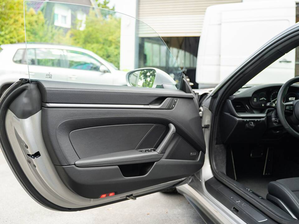 Afbeelding 23/40 van Porsche 911 GT3 (2021)
