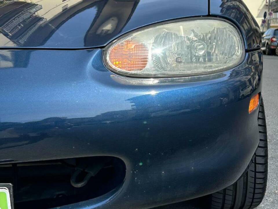 Immagine 8/10 di Mazda MX-5 1.6 (1999)