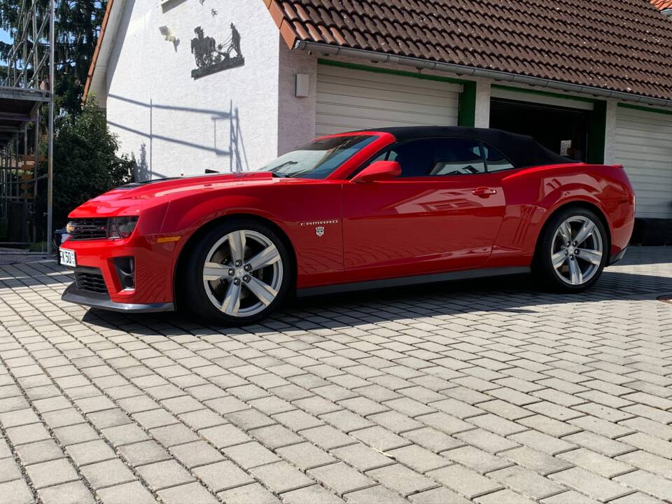 Image 3/7 of Chevrolet Camaro ZL1 (2013)