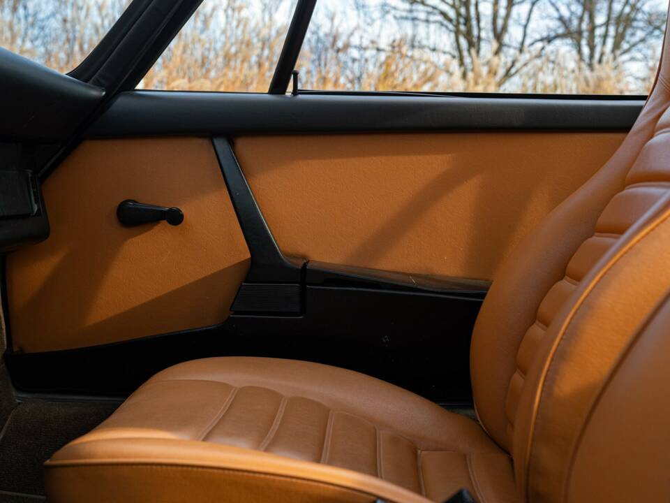 Image 49/50 de Porsche 911 Carrera 2.7 (1974)