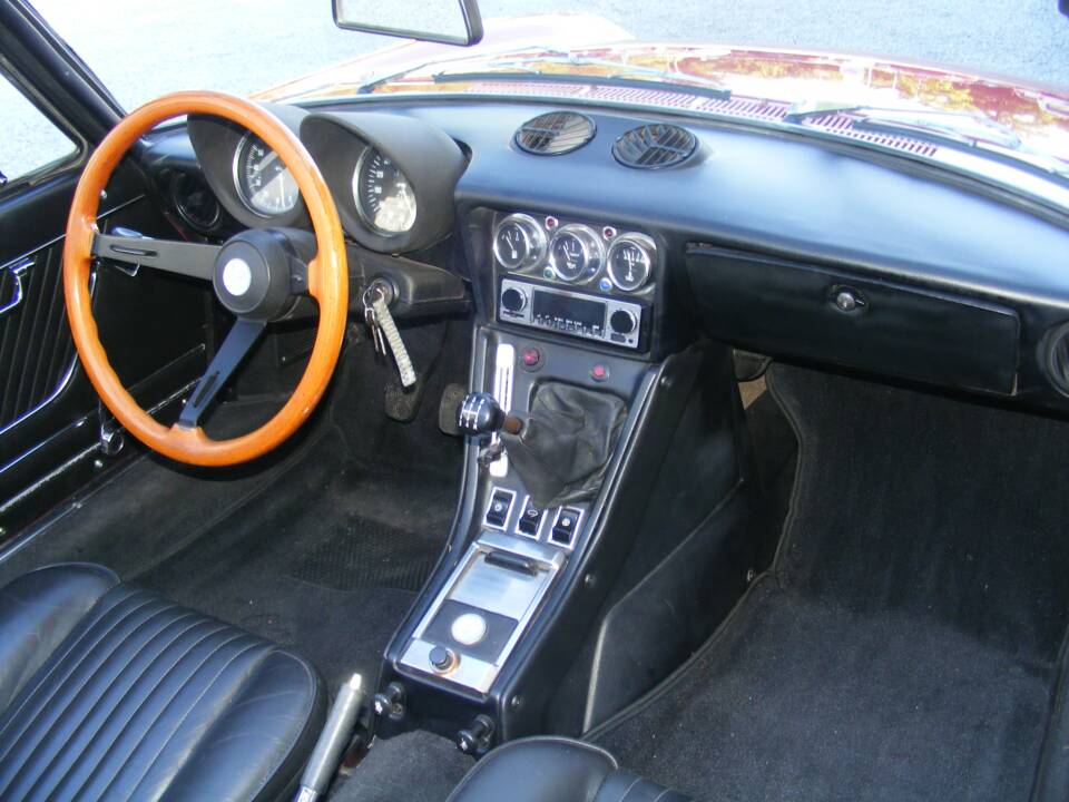 Immagine 8/77 di Alfa Romeo Spider Veloce 2000 (1981)