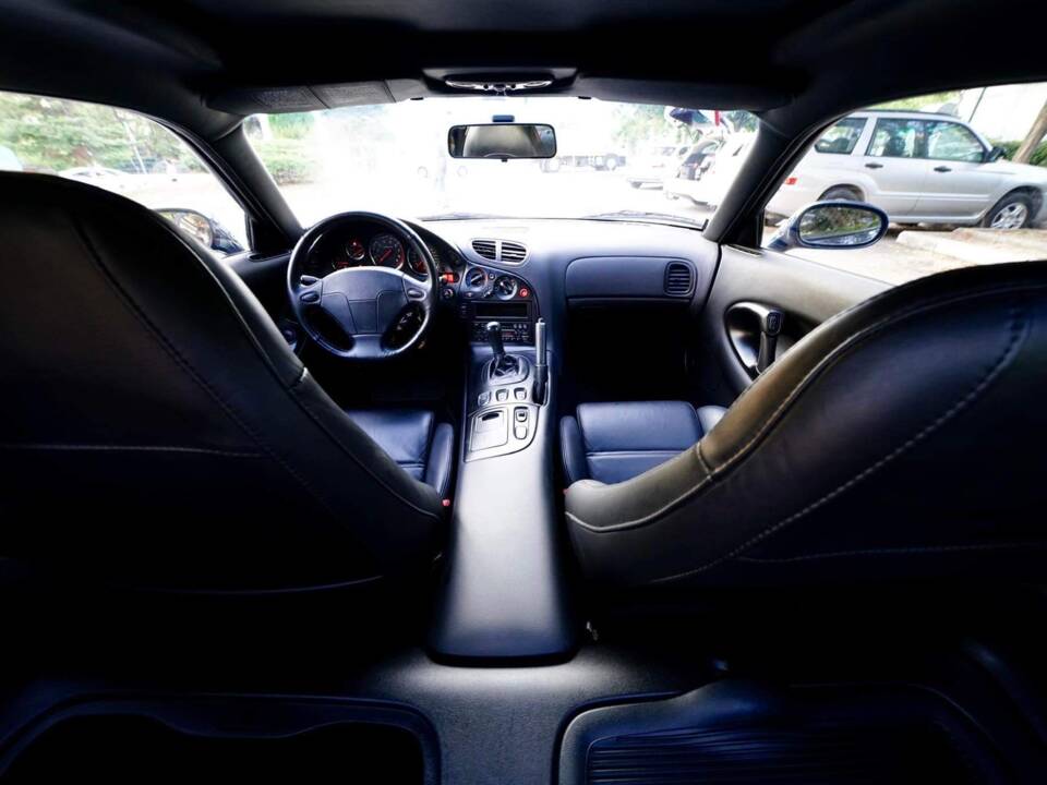 Bild 9/33 von Mazda RX-7 (1993)