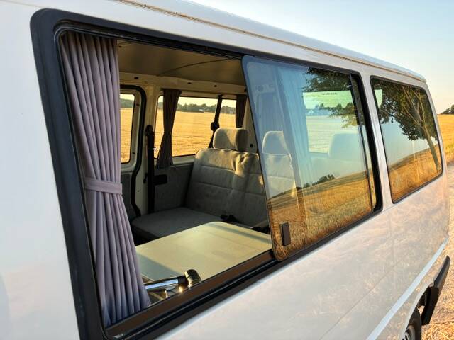 Image 14/16 of Volkswagen T4 Kombi 2.4 D (1991)