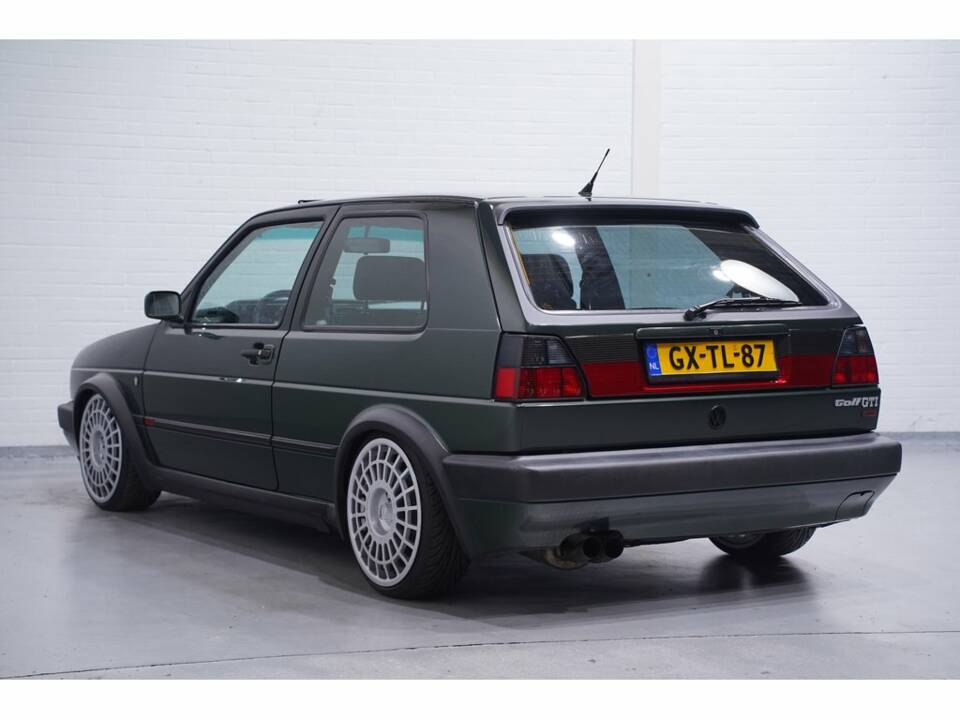 Image 6/8 de Volkswagen Golf II GTi 16V 1.8 (1989)