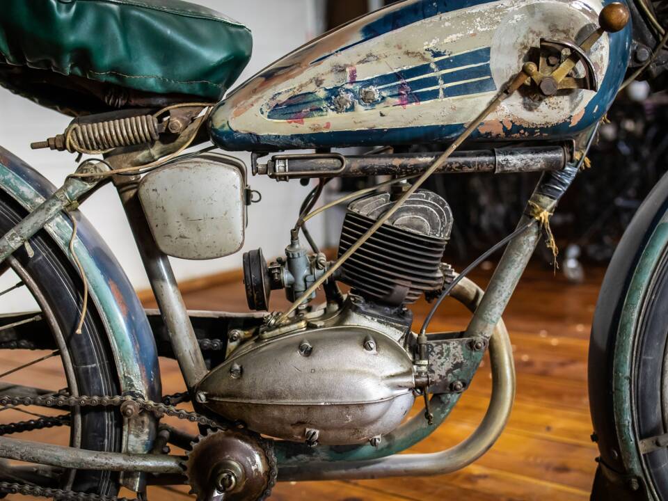 Image 5/12 de Victoria 100 (1939)