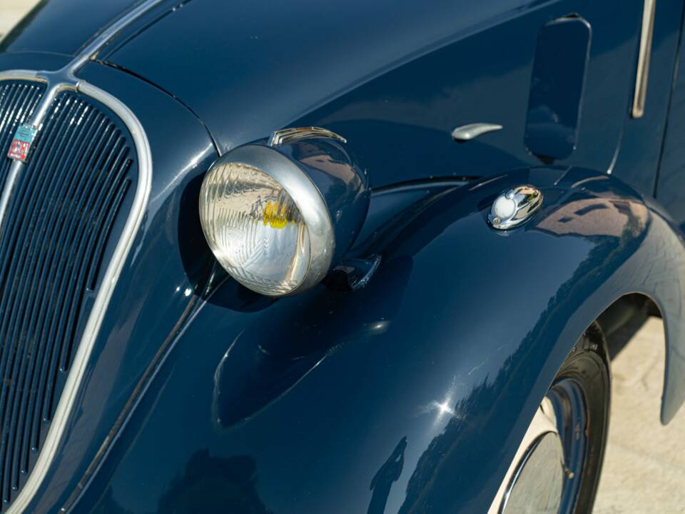 Bild 9/50 von SIMCA 8 (1939)