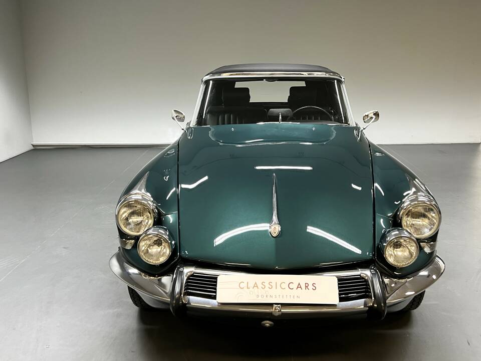 Image 5/23 of Citroën DS 21 (1969)