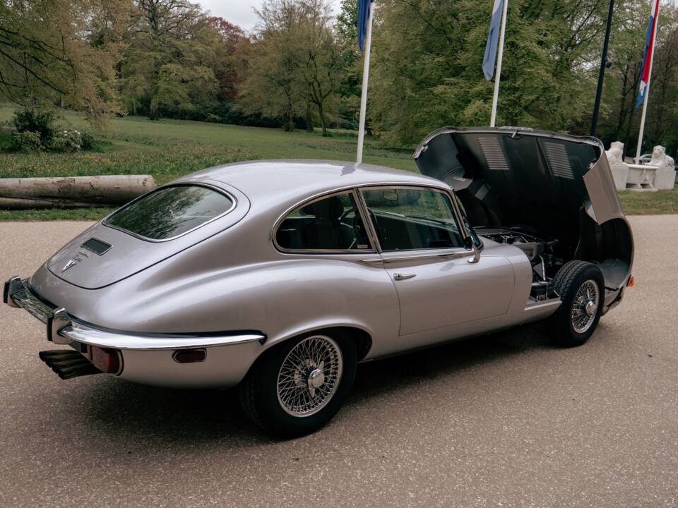 Bild 57/81 von Jaguar E-Type V12 (2+2) (1971)