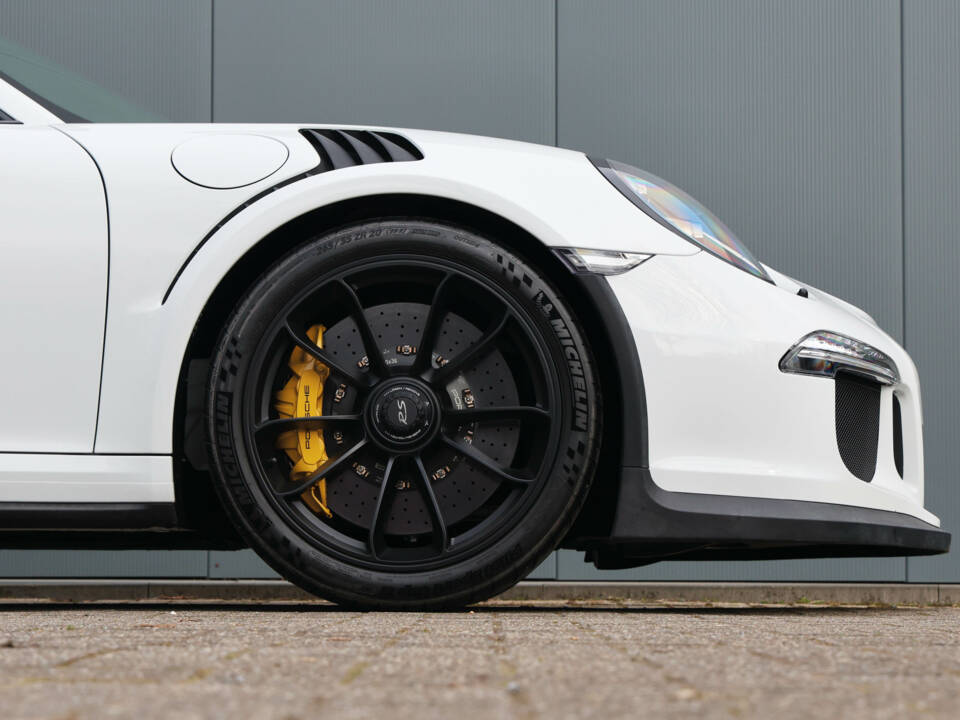 Image 16/82 de Porsche 911 GT3 RS (2015)