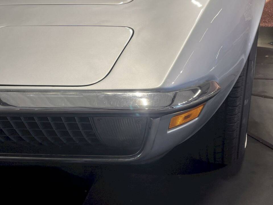 Image 12/36 of Chevrolet Corvette Stingray (1970)