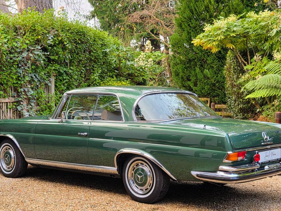Bild 10/72 von Mercedes-Benz 280 SE 3,5 (1970)