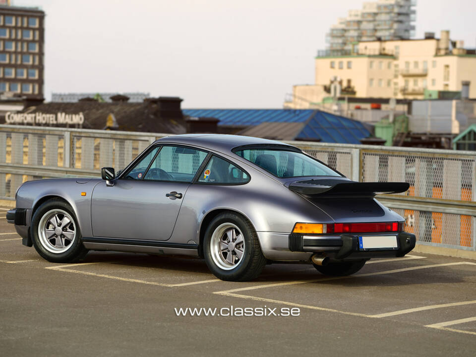 Imagen 19/30 de Porsche 911 Carrera 3.2 &quot;25 years 911&quot; (1988)