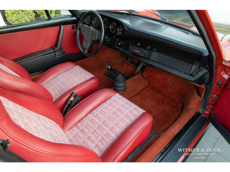 Image 26/37 of Porsche 911 Carrera 2.7 (1974)