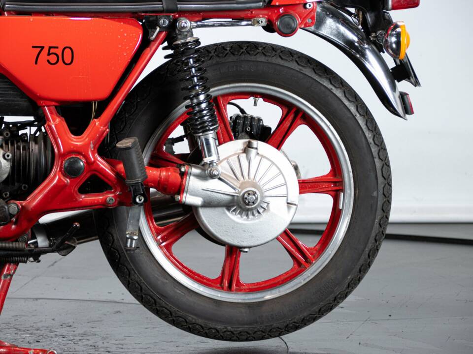 Immagine 12/50 di Yamaha DUMMY (1979)