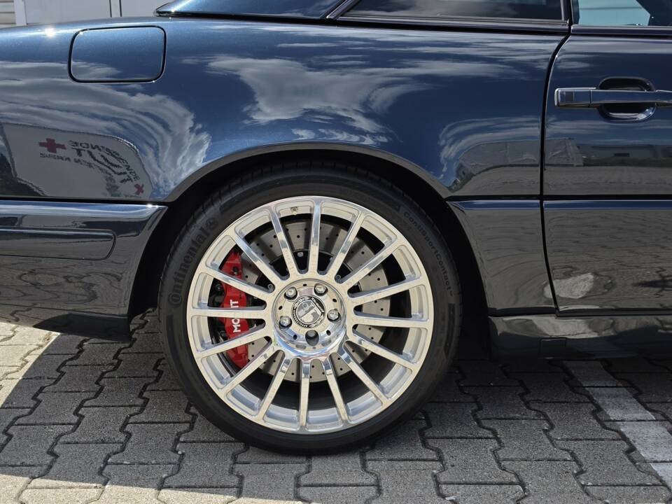 Image 53/100 of Mercedes-Benz SL 500 (1999)