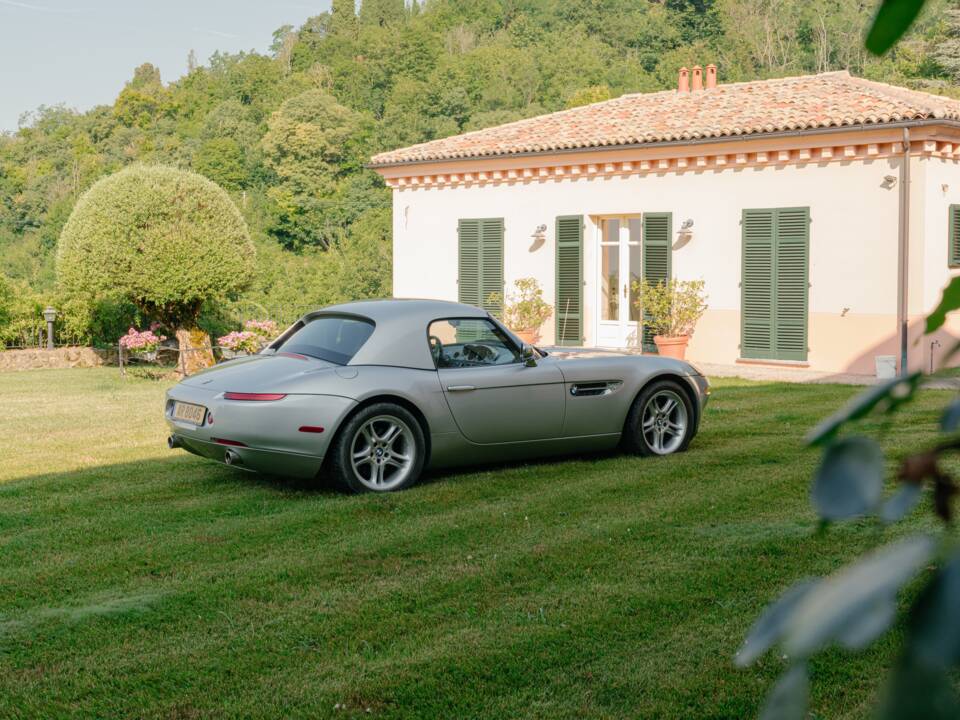 Image 28/185 of BMW Z8 (2001)
