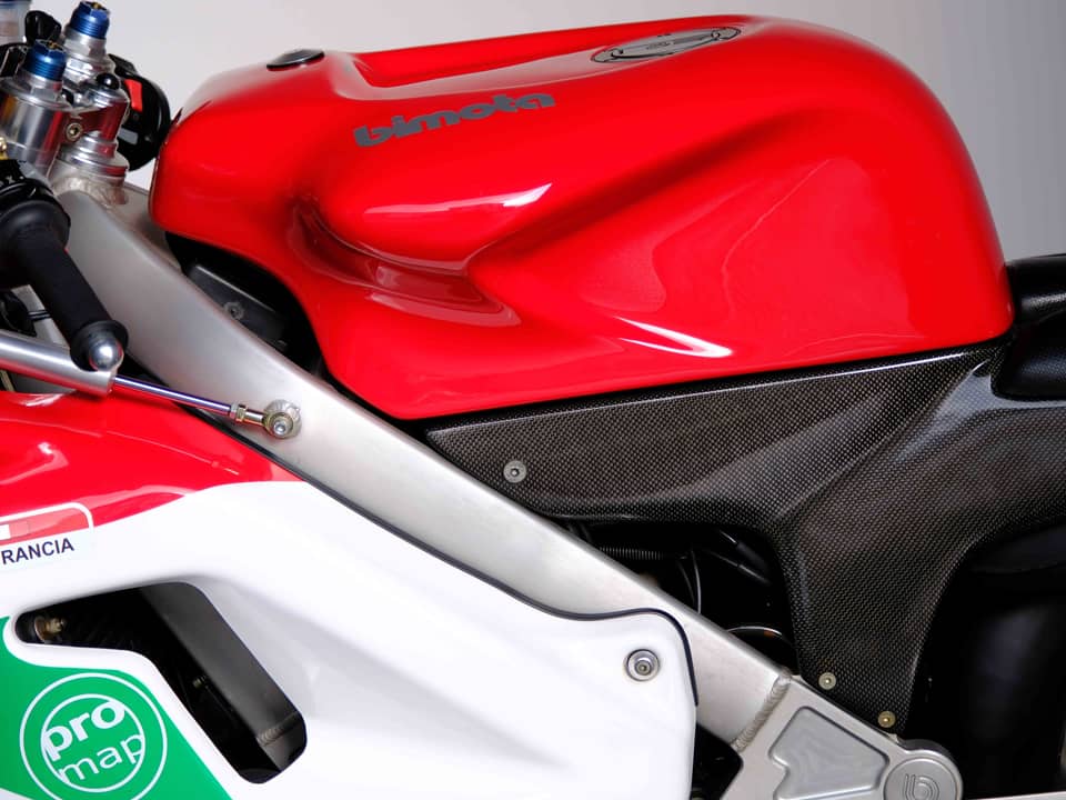 Image 51/94 of Bimota 500 V-Due (2003)