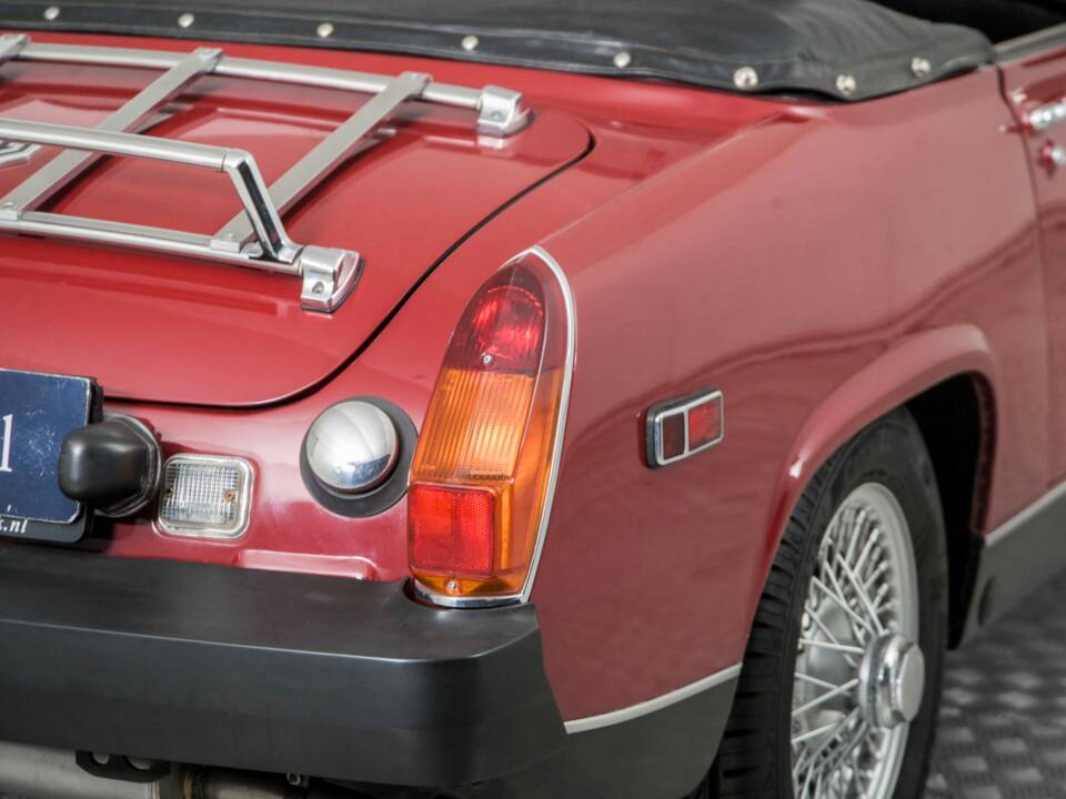Image 31/50 de MG Midget 1500 (1979)