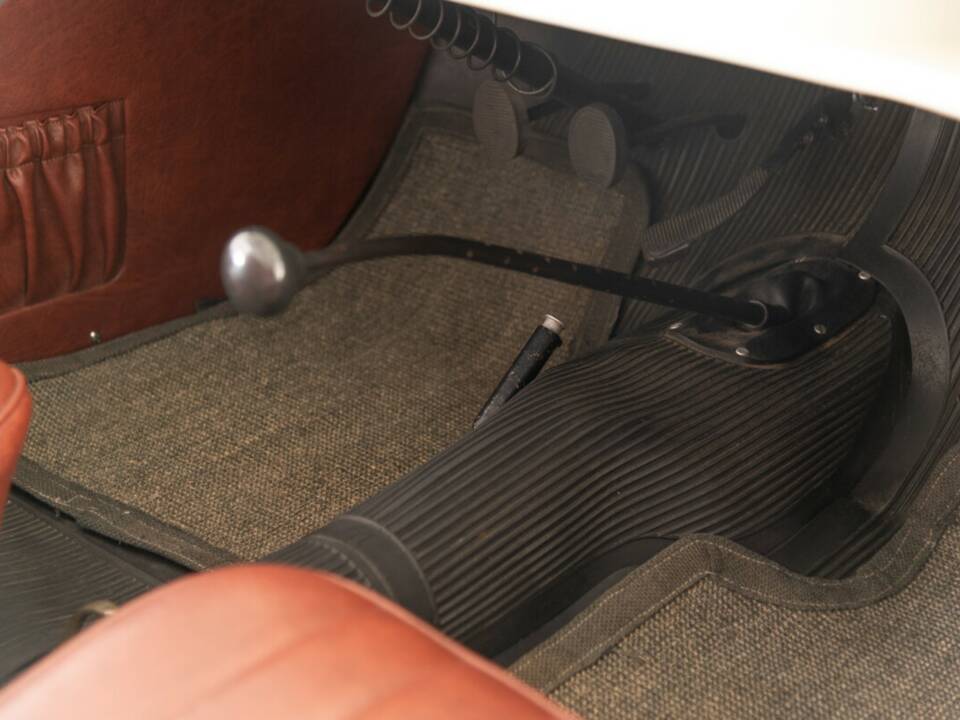 Image 32/36 of NSU-Fiat 500 A Topolino Weinsberg (1940)