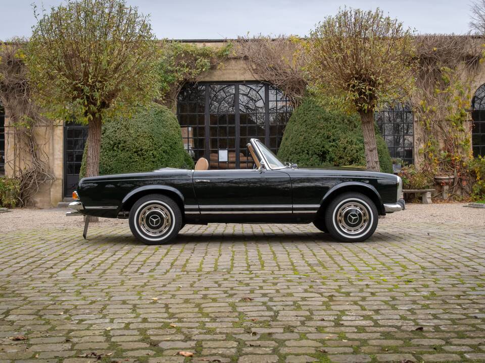 Imagen 5/30 de Mercedes-Benz 250 SL (1967)