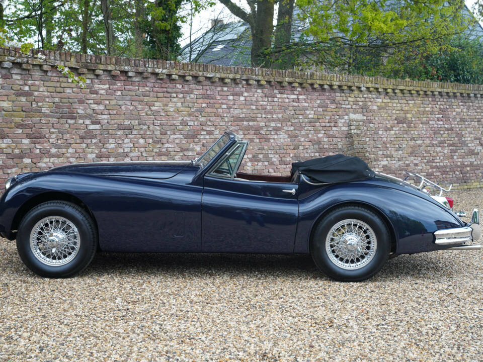 Bild 26/50 von Jaguar XK 140 SE DHC (1956)
