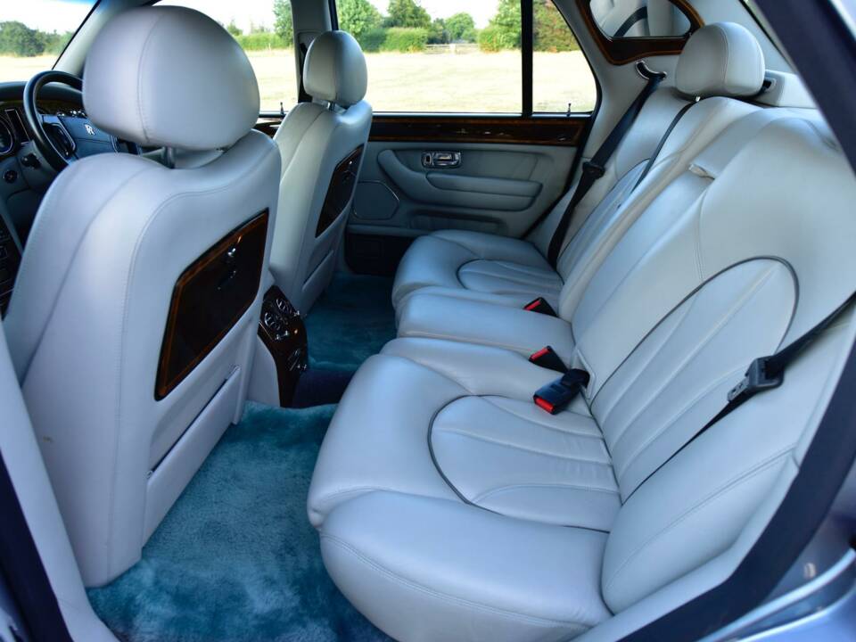 Image 38/50 of Rolls-Royce Silver Seraph (1998)