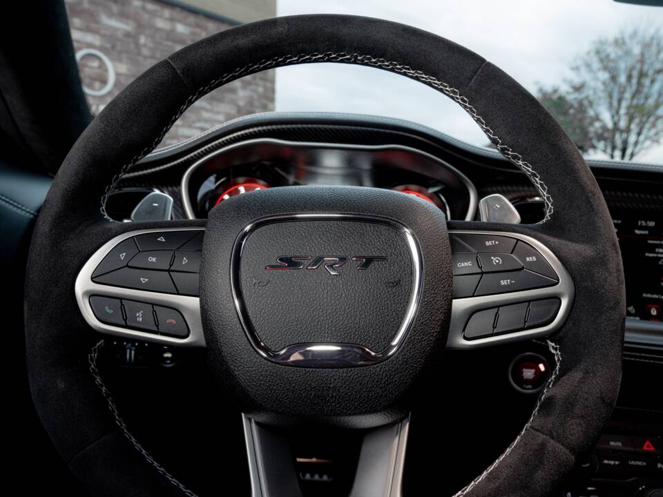 Image 61/86 of Dodge Challenger SRT "Black Ghost" (2023)