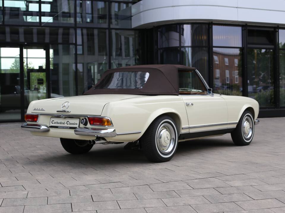Imagen 48/50 de Mercedes-Benz 230 SL (1965)