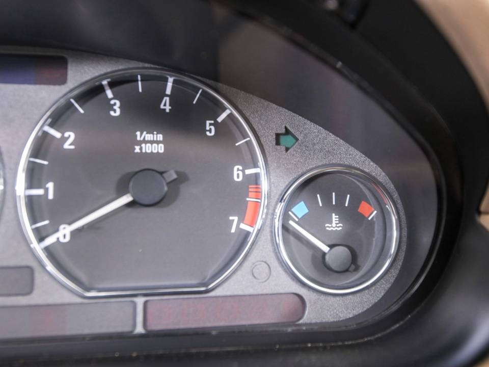 Bild 22/50 von BMW Z3 2.8 (1997)