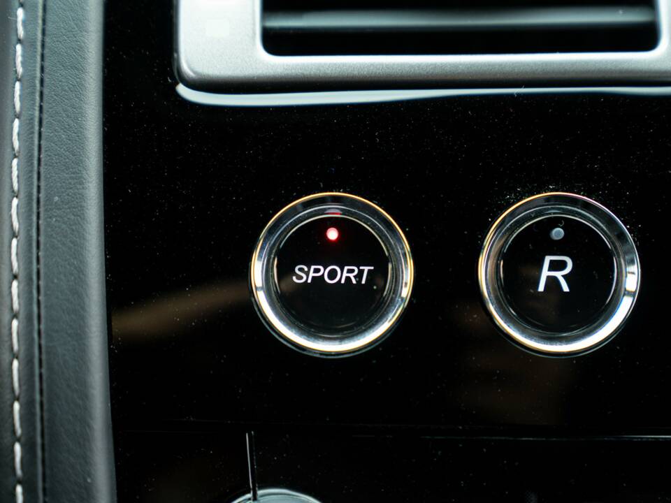 Afbeelding 49/50 van Aston Martin V8 Vantage S (2013)
