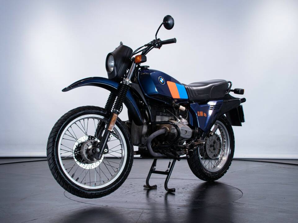 Image 2/50 of BMW R 80 GS (1988)