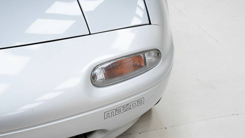 Image 13/15 de Mazda MX-5 1.6 (1992)