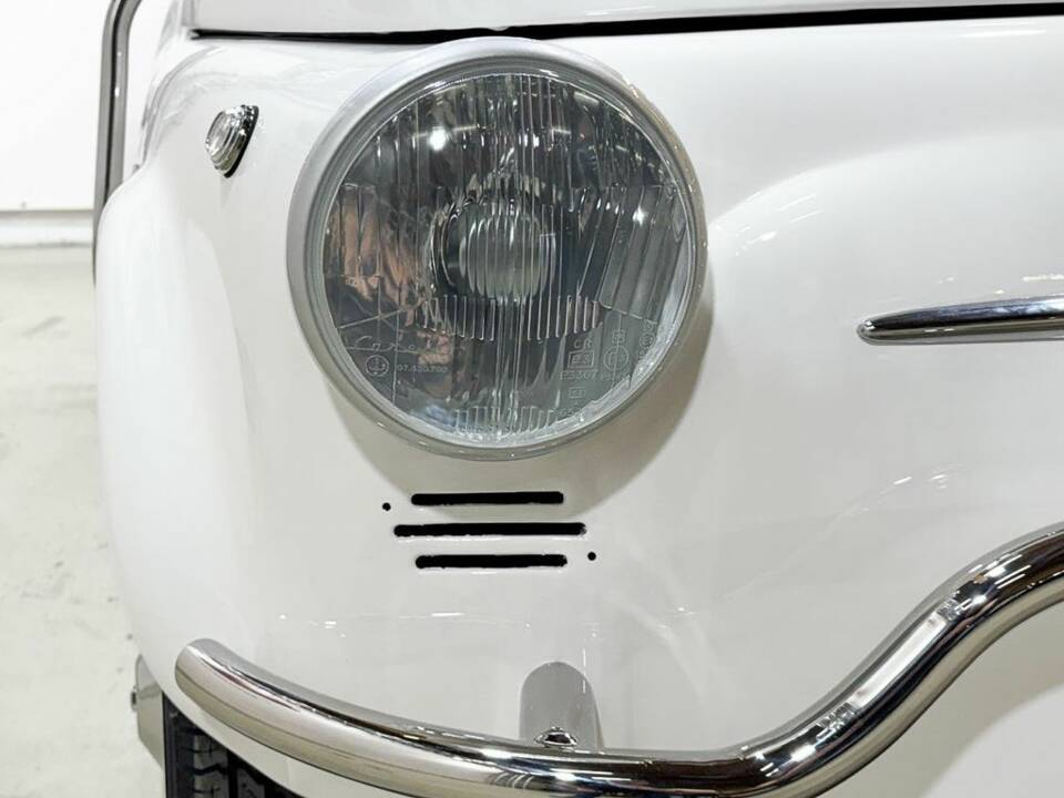 Immagine 8/8 di FIAT Ghia 500 Jolly (1975)