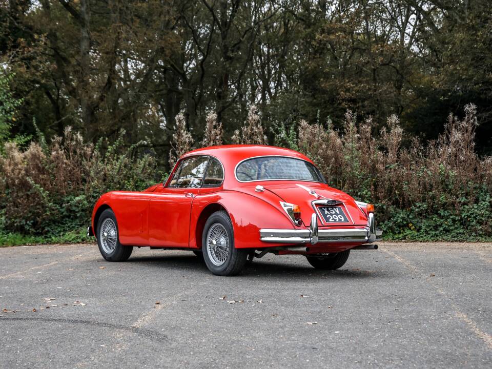 Image 21/45 of Jaguar XK 150 FHC (1960)