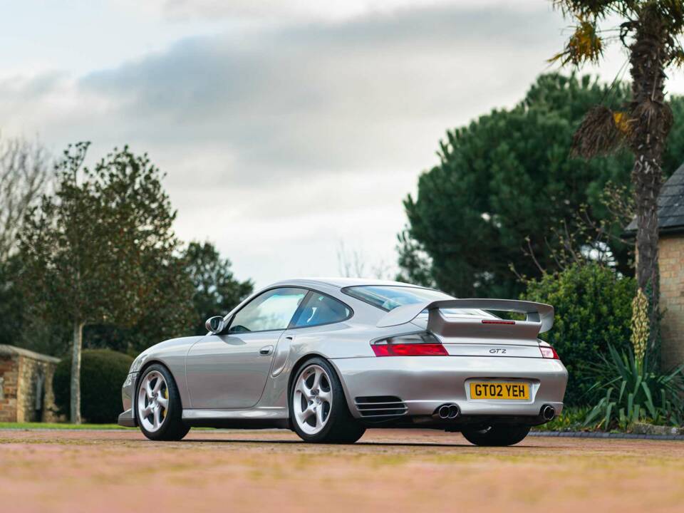 Bild 8/25 von Porsche 911 GT2 (2003)