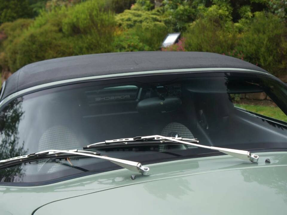 Image 87/99 of Porsche Boxster S (2005)