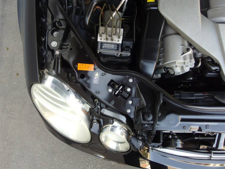 Image 75/98 of Mercedes-Benz E 63 AMG T (2008)