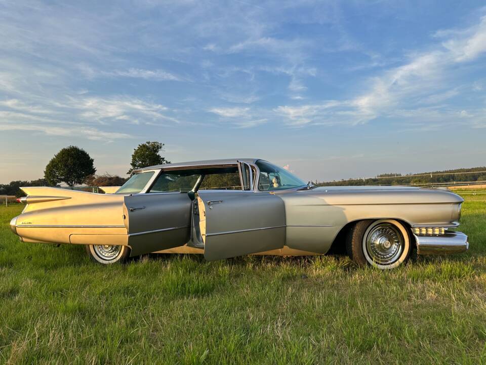 Bild 7/14 von Cadillac 62 Sedan DeVille (1959)
