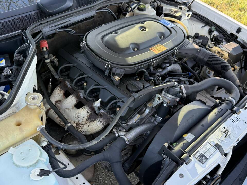 Bild 15/21 von Mercedes-Benz 190 E 1.8 (1990)