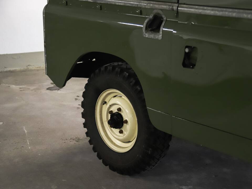 Bild 12/96 von Land Rover 88 (1961)