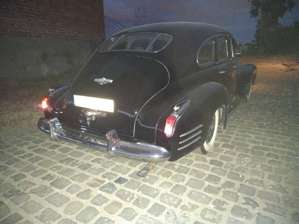 Image 48/50 of Cadillac 61 Sedan (1941)