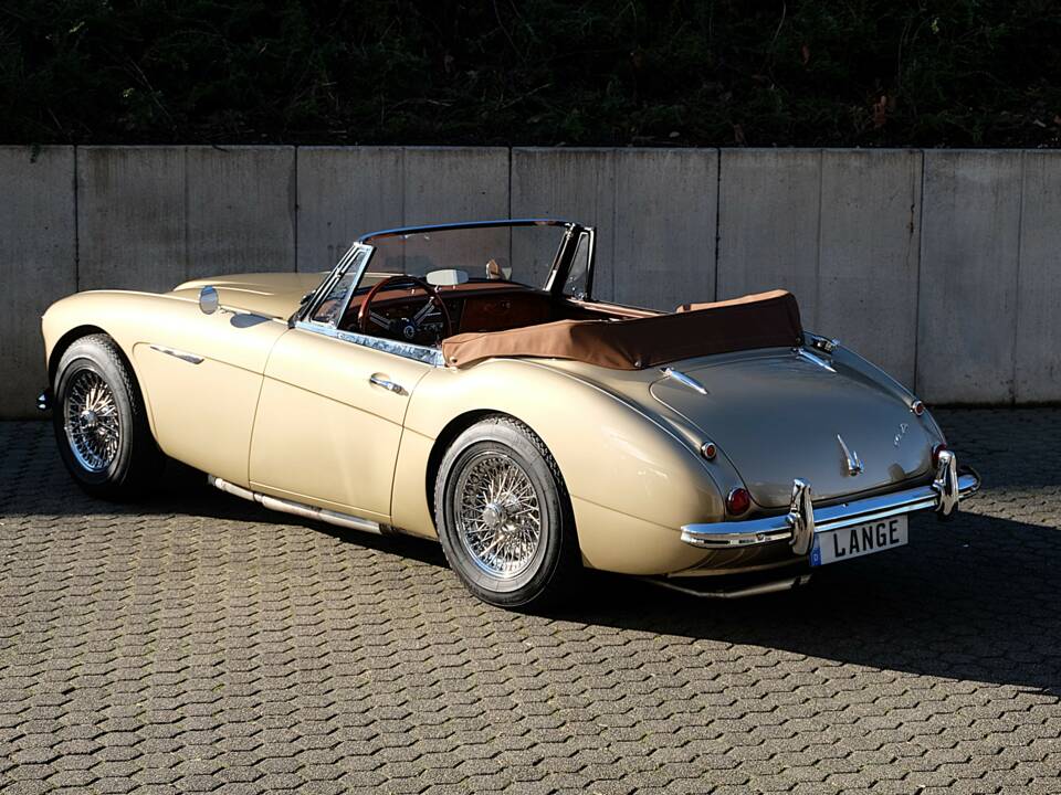 Image 12/68 of Austin-Healey 3000 Mk III (BJ8) (1965)