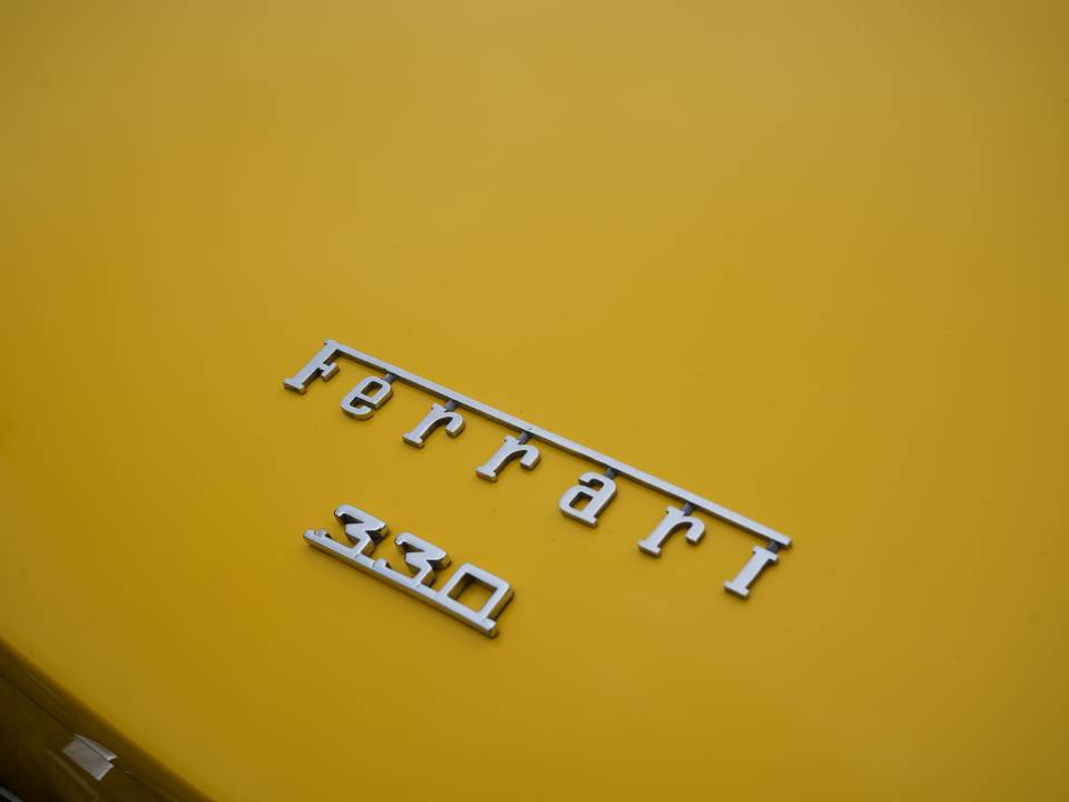 Afbeelding 23/30 van Ferrari 330 GTC (1966)