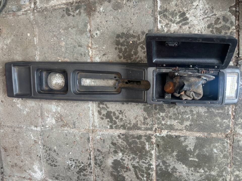 Bild 10/24 von Ford Mustang II Ghia 170 (1977)