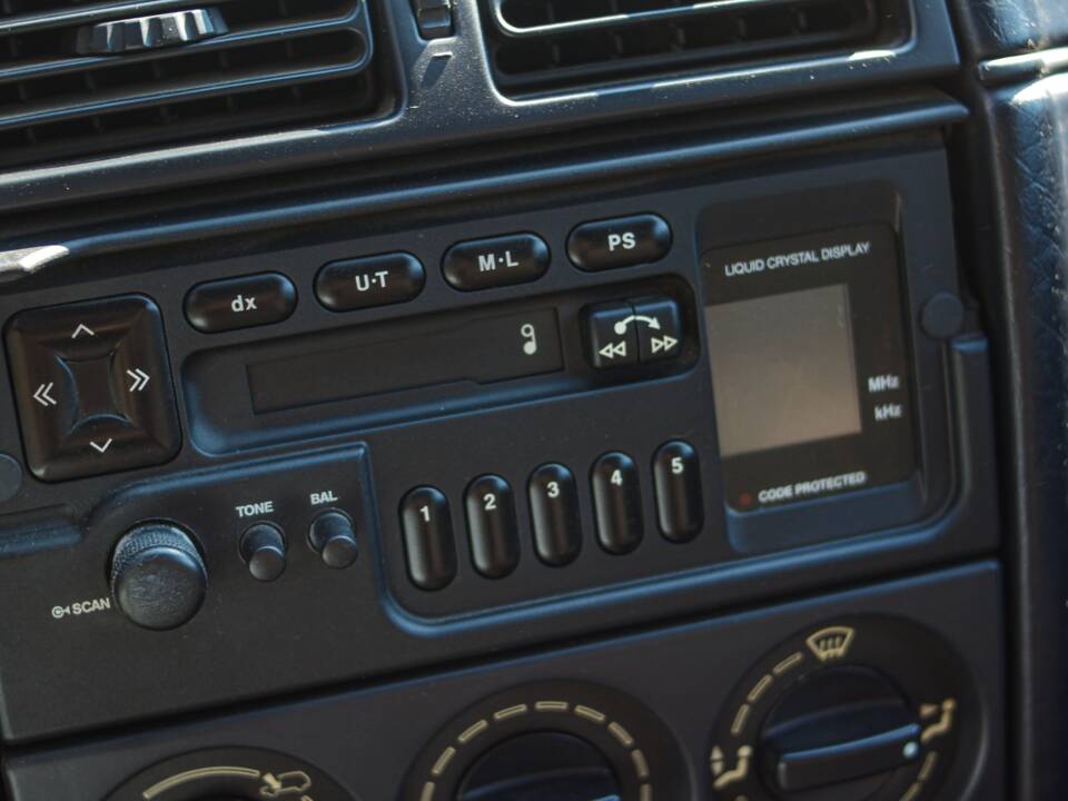 Bild 33/52 von Citroën ZX 2.0i 16v (1993)
