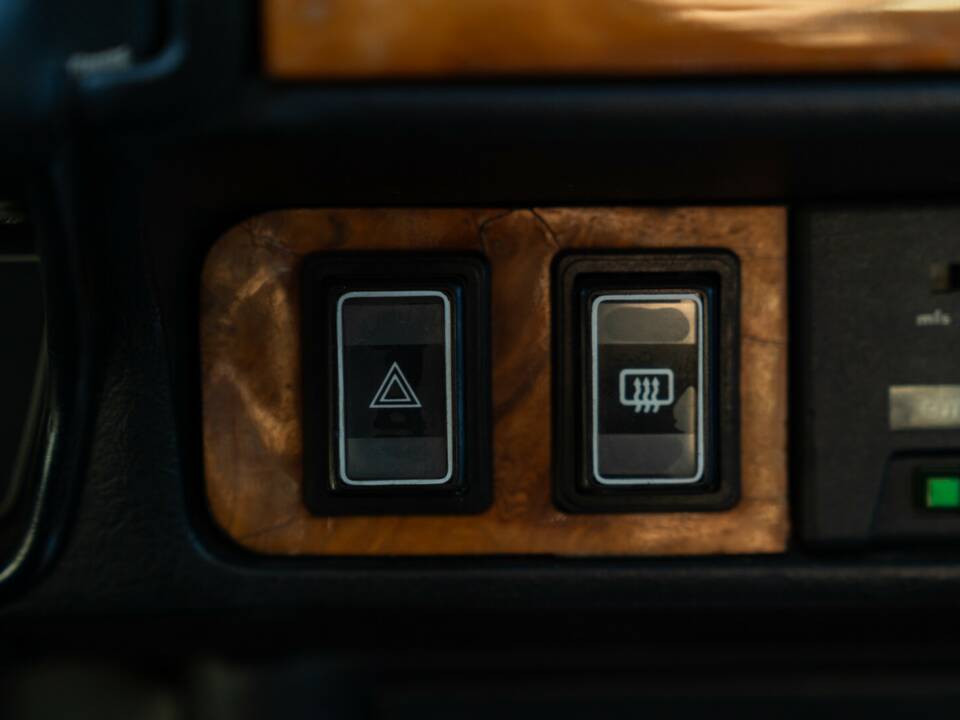 Bild 37/42 von Jaguar XJ-S 3.6 (1990)