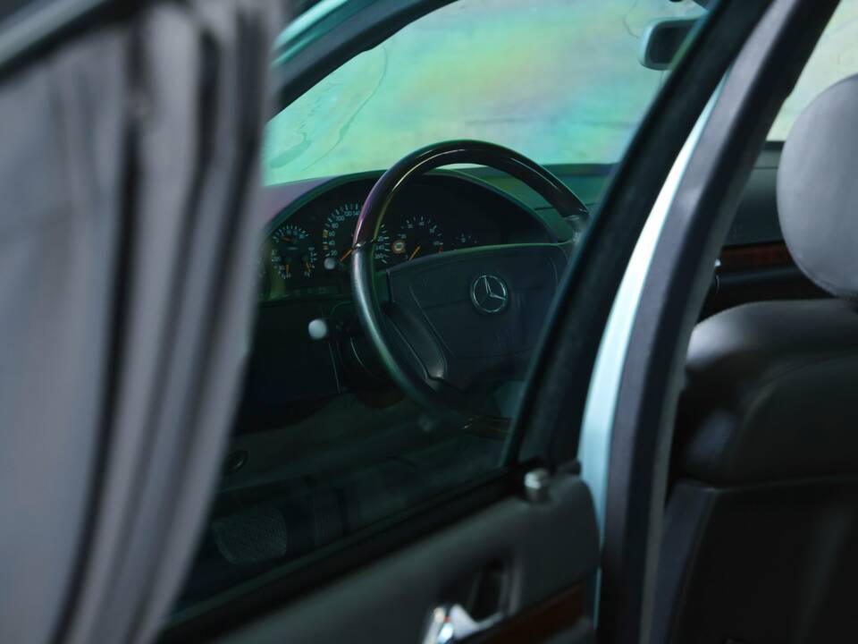 Bild 18/50 von Mercedes-Benz S 600 L (1999)