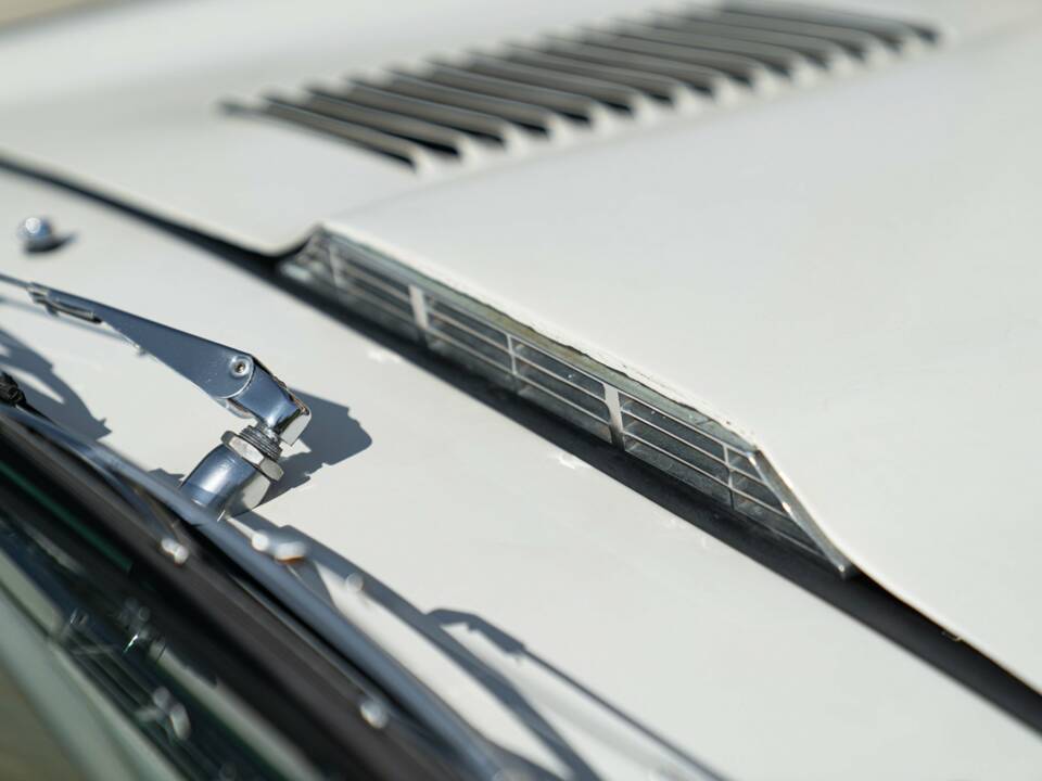 Bild 29/50 von Jaguar E-Type (1968)