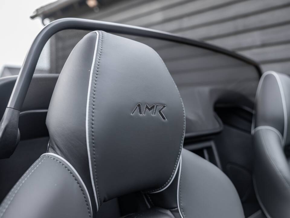 Bild 55/84 von Aston Martin V12 Vantage AMR Roadster (2018)