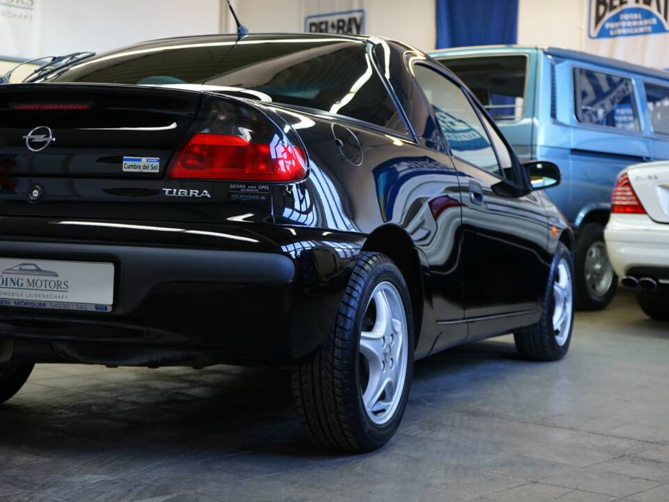 Image 14/32 de Opel Tigra 1.4 (1997)